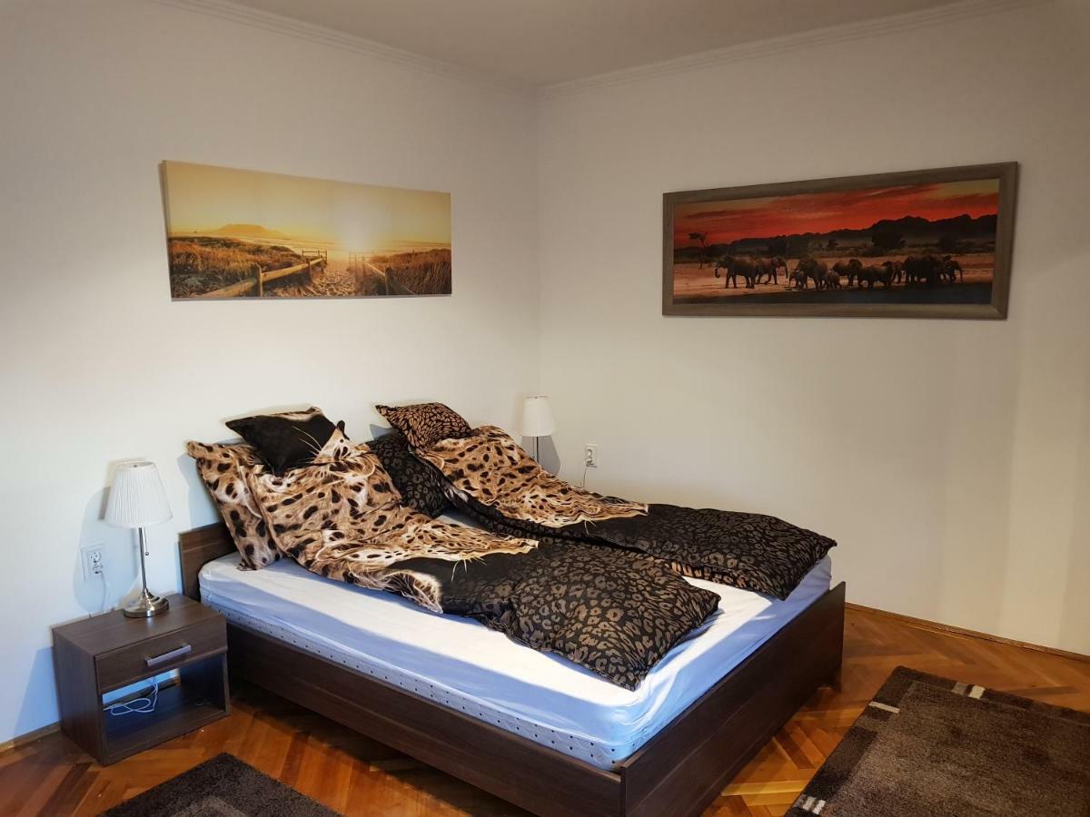 Lia Apartman Kiskunhalas Ngoại thất bức ảnh